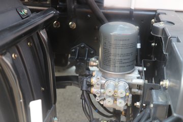 ��������X1 220���� 4X2 ���� ���������賵ͼƬ