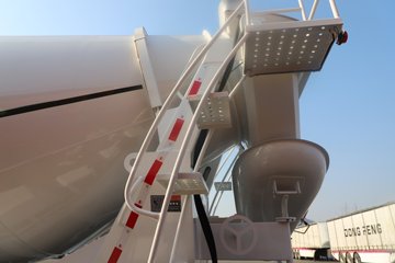 ��������X1 220���� 4X2 ���� ���������賵ͼƬ