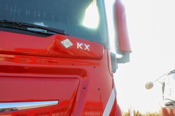 ���������콢KX ����ҫ�� 14.5L LNG 580���� 6X4 ����12�� AMT�Զ��� ǣ����(4200mm���)ͼƬ