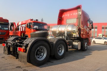 ���������콢KX ����ҫ�� 14.5L LNG 580���� 6X4 ����12�� AMT�Զ��� ǣ����(4200mm���)ͼƬ