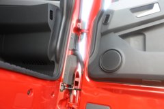 东风天龙旗舰KX 新嵘耀版 14.5L LNG 580马力 6X4 伊顿12档 AMT自动档 牵引车(4200mm轴距)