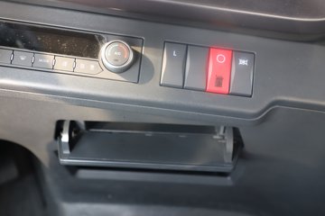 ���������콢KX ����ҫ�� 14.5L LNG 580���� 6X4 ����12�� AMT�Զ��� ǣ����(4200mm���)ͼƬ