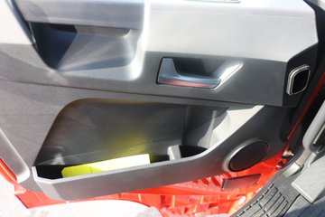 ���������콢KX ����ҫ�� 14.5L LNG 580���� 6X4 ����12�� AMT�Զ��� ǣ����(4200mm���)ͼƬ