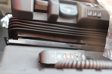 ���������콢KX ����ҫ�� 14.5L LNG 580���� 6X4 ����12�� AMT�Զ��� ǣ����(4200mm���)ͼƬ