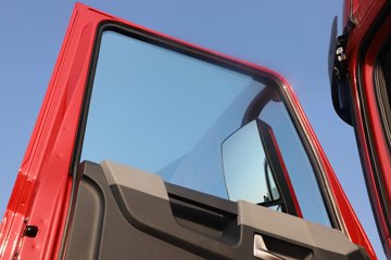 ���������콢KX ����ҫ�� 14.5L LNG 580���� 6X4 ����12�� AMT�Զ��� ǣ����(4200mm���)ͼƬ