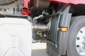 ���������콢KX ����ҫ�� 14.5L LNG 580���� 6X4 ����12�� AMT�Զ��� ǣ����(4200mm���)ͼƬ