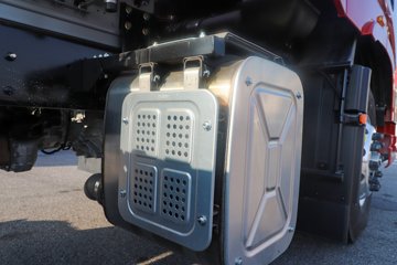 ���������콢KX ����ҫ�� 14.5L LNG 580���� 6X4 ����12�� AMT�Զ��� ǣ����(4200mm���)ͼƬ