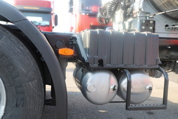 ���������콢KX ����ҫ�� 14.5L LNG 580���� 6X4 ����12�� AMT�Զ��� ǣ����(4200mm���)ͼƬ