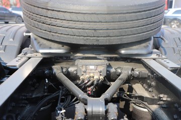 ���������콢KX ����ҫ�� 14.5L LNG 580���� 6X4 ����12�� AMT�Զ��� ǣ����(4200mm���)ͼƬ