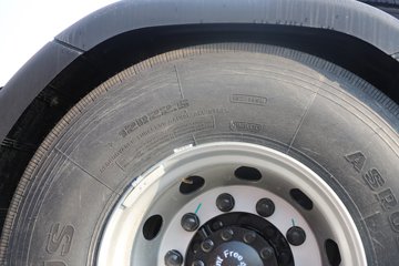 ���������콢KX ����ҫ�� 14.5L LNG 580���� 6X4 ����12�� AMT�Զ��� ǣ����(4200mm���)ͼƬ