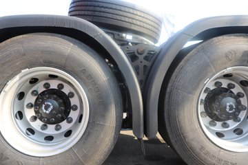 ���������콢KX ����ҫ�� 14.5L LNG 580���� 6X4 ����12�� AMT�Զ��� ǣ����(4200mm���)ͼƬ