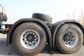 ���������콢KX ����ҫ�� 14.5L LNG 580���� 6X4 ����12�� AMT�Զ��� ǣ����(4200mm���)ͼƬ