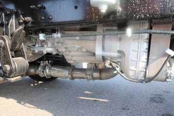 ���������콢KX ����ҫ�� 14.5L LNG 580���� 6X4 ����12�� AMT�Զ��� ǣ����(4200mm���)ͼƬ