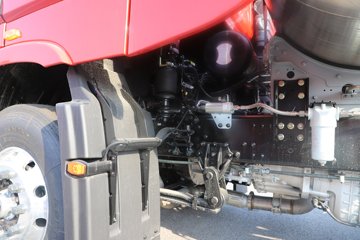 ���������콢KX ����ҫ�� 14.5L LNG 580���� 6X4 ����12�� AMT�Զ��� ǣ����(4200mm���)ͼƬ