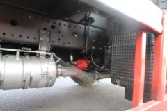 东风拓行S3 PLUS 4.3L柴油 220马力 4X2 法士特10档 3.9米排半自卸车