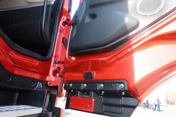 �����½�����X7 12.9L CNG 520���� 8X4 ����14�� 9.6�������ػ���ͼƬ