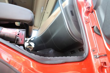 �����½�����X7 12.9L CNG 520���� 8X4 ����14�� 9.6�������ػ���ͼƬ