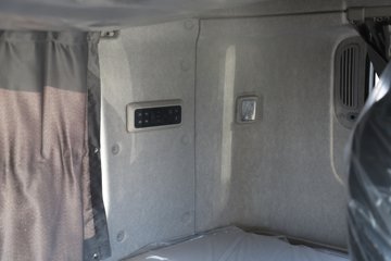 �����½�����X7 12.9L CNG 520���� 8X4 ����14�� 9.6�������ػ���ͼƬ