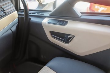 �����½�����X7 12.9L CNG 520���� 8X4 ����14�� 9.6�������ػ���ͼƬ