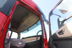 东风畅行X3 6.9L柴油 350马力 8X2R 法士特10档 厢式载货车