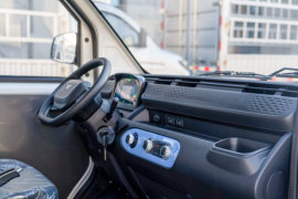 仁T10&nbsp;电动载货车驾驶室图片