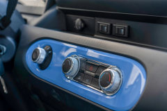 雷驰仁T10 Pro 2026款 奋斗版 2.015米单排纯电动栏板微卡 科大国创16.6kWh