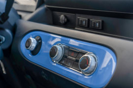 仁T10&nbsp;电动载货车驾驶室图片