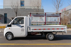 雷驰仁T10 Pro 2026款 奋斗版 2.5米单排纯电动栏板微卡 科大国创16.6kWh