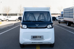 雷驰仁T10 Pro 2026款 奋斗版 2.045米单排纯电动厢式微卡 科大国创16.6kWh