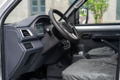 雷驰仁T30 2026款 舒适版 3.8米单排纯电动仓栅式微卡 65.66kWh