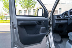 雷驰仁T30 2026款 舒适版 3.8米单排纯电动仓栅式微卡 65.66kWh