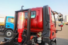 东风新疆拓行S1 2.5L柴油 160马力 4X2 法士特10档 3.5米单排自卸车