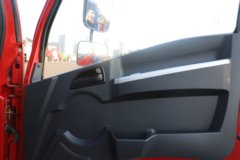 东风新疆拓行S1 2.5L柴油 160马力 4X2 法士特10档 3.5米单排自卸车