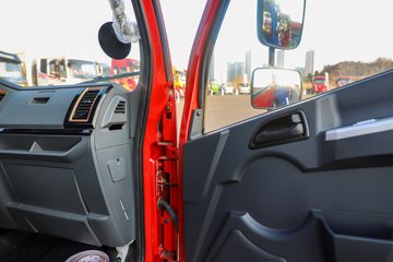 �����½�����S1 2.5L���� 160���� 4X2 ��ʿ��10�� 3.5�׵�����ж��ͼƬ