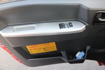 �����½�����S1 2.5L���� 160���� 4X2 ��ʿ��10�� 3.5�׵�����ж��ͼƬ