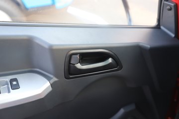 �����½�����S1 2.5L���� 160���� 4X2 ��ʿ��10�� 3.5�׵�����ж��ͼƬ