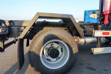 �����½�����S1 2.5L���� 160���� 4X2 ��ʿ��10�� 3.5�׵�����ж��ͼƬ