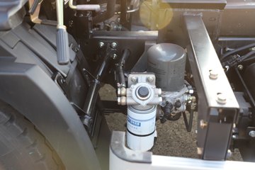 �����½�����S1 2.5L���� 160���� 4X2 ��ʿ��10�� 3.5�׵�����ж��ͼƬ