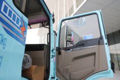 陕汽德龙新M3000 轻量化版 6X4 纯电动牵引车 宁德时代400.61kWh