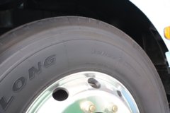 陕汽德龙新M3000 轻量化版 6X4 纯电动牵引车 宁德时代400.61kWh