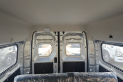 福田卡文 乐福 2025款 悦行版+ 6座 长轴高顶 纯电动轻客 爱易科50.23kWh