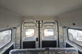 乐福&nbsp;电动封闭厢货驾驶室图片