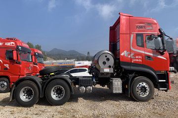 ��������KL 12.9L LNG 520���� 6X4 ����12�� AMT�Զ��� ǣ����ͼƬ