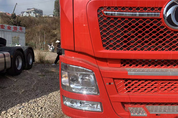 ��������KL 12.9L LNG 520���� 6X4 ����12�� AMT�Զ��� ǣ����ͼƬ