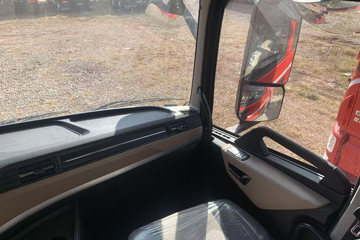 ��������KL 12.9L LNG 520���� 6X4 ����12�� AMT�Զ��� ǣ����ͼƬ