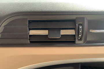 ��������KL 12.9L LNG 520���� 6X4 ����12�� AMT�Զ��� ǣ����ͼƬ