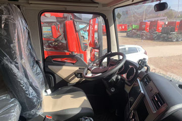 ��������KL 12.9L LNG 520���� 6X4 ����12�� AMT�Զ��� ǣ����ͼƬ