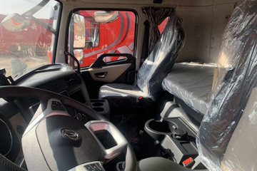 ��������KL 12.9L LNG 520���� 6X4 ����12�� AMT�Զ��� ǣ����ͼƬ