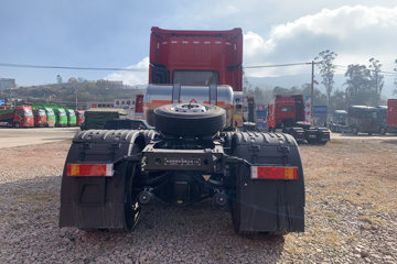 ��������KL 12.9L LNG 520���� 6X4 ����12�� AMT�Զ��� ǣ����ͼƬ