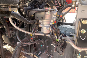 ��������KL 12.9L LNG 520���� 6X4 ����12�� AMT�Զ��� ǣ����ͼƬ